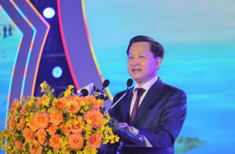 Phó Thủ tướng Chính Phủ Lê Minh Khái phát biểu tại buổi lễ khai mạc Festival Tôm Cà Mau và Diễn đàn kết nối sản phẩm OCOP ĐBSCL 2023